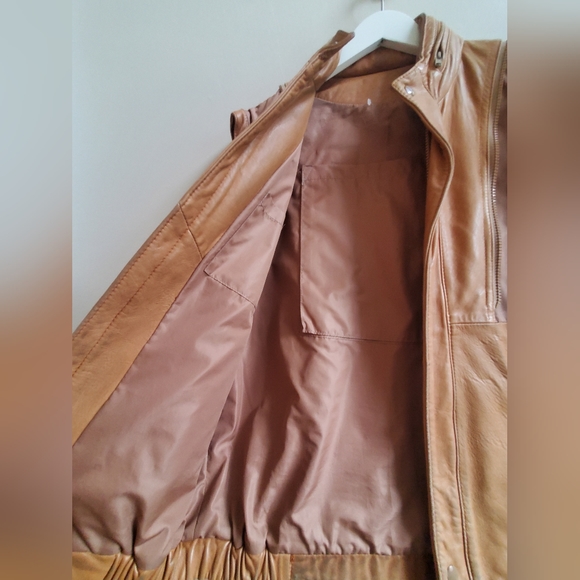 Vintage Genuine Leather Jacket 3 ways to wear - Trendy! with dropped armhole - Picture 8 of 13